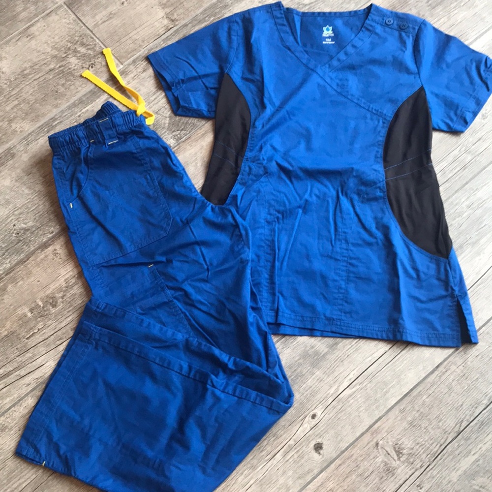 NEW Maevn Womens Scrub Set